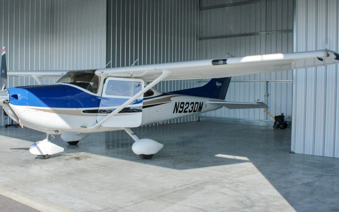 2004 CESSNA 182